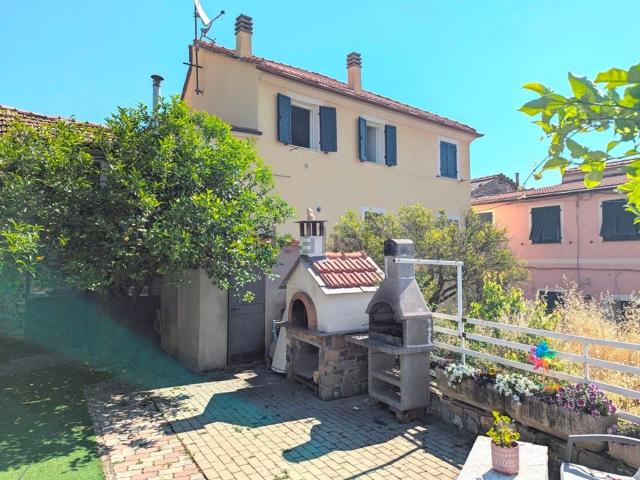 Casa in vendita a Diano Arentino, Liguria