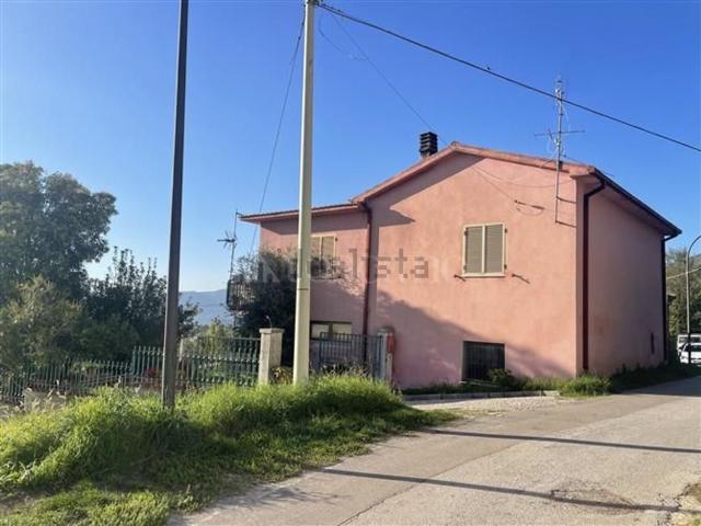 Casa in vendita a Cervaro, Lazio