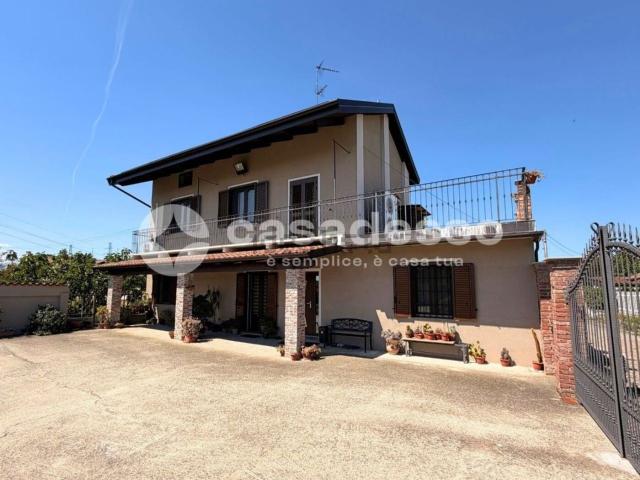 Casa in vendita a Livorno Ferraris, Vercelli