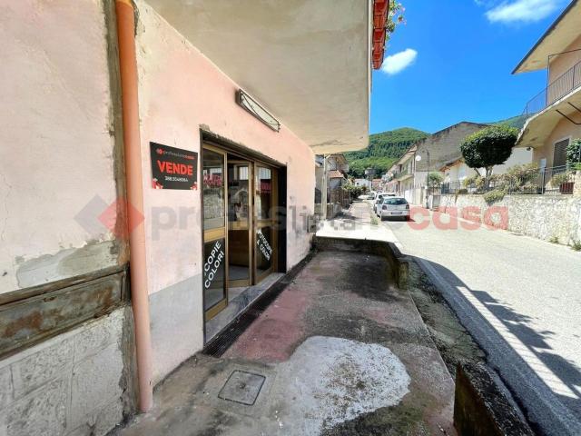 Casa in vendita a Rotondi, Campania