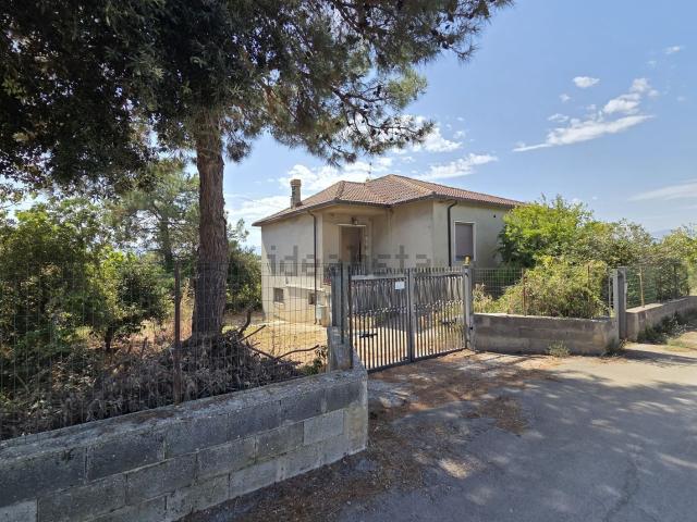 Casa in vendita a Cerratina, Pianella