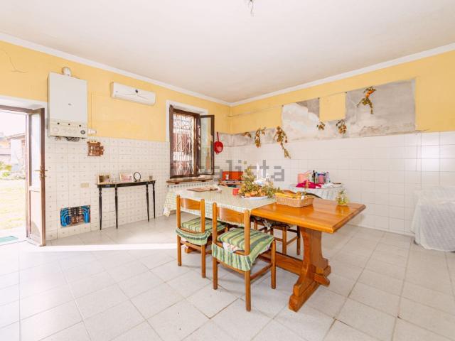 Casa in vendita a Gambolò, Lombardia