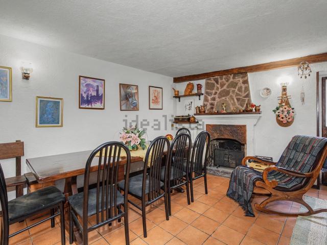Casa in vendita a Albiolo, Como