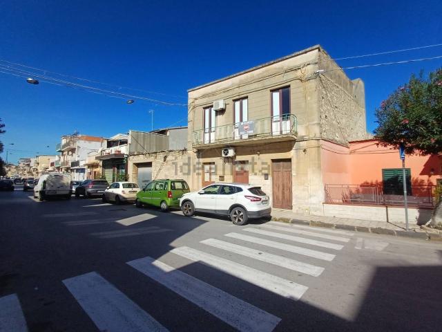 Casa in vendita a Belvedere, Siracusa
