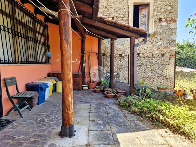 Casa in vendita a Pizzoli, Abruzzo