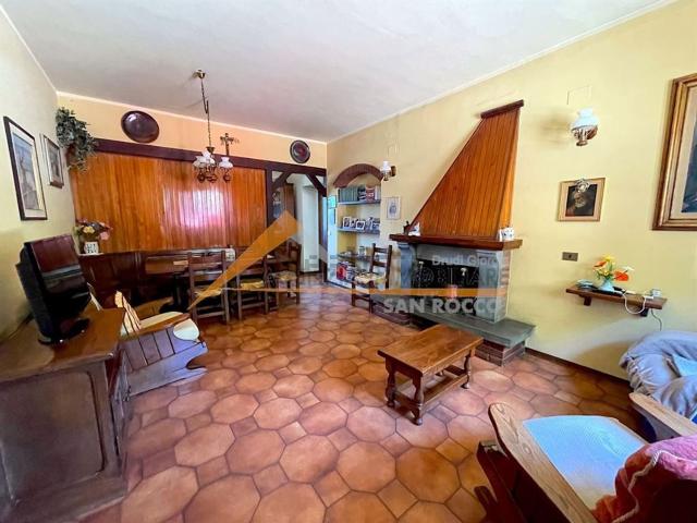 Casa in vendita a La Beccia, Chiusi della Verna