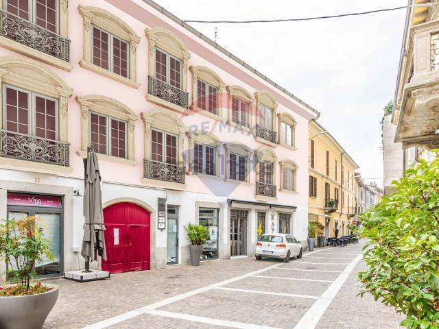 Casa in vendita a Centro, Gallarate