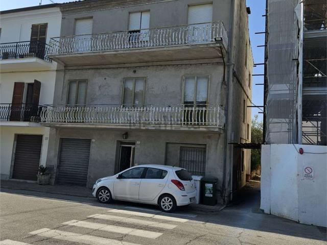 Casa in vendita a Marche, Fermo
