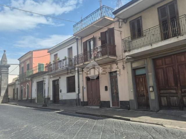 Casa in vendita a Piedimonte Etneo, Sicilia