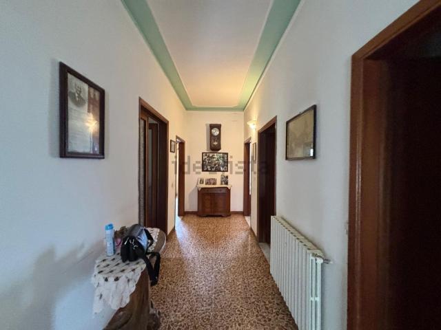 Casa in vendita a Unione di Comuni Valdarno e Valdisieve, Reggello
