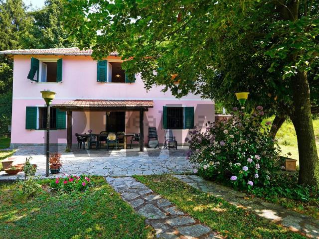 Casa in vendita a Mignanego, Liguria