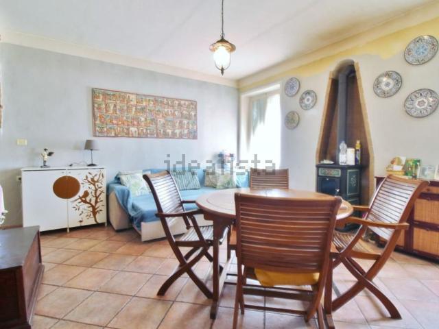 Casa in vendita a Bastida De' Dossi, Lombardia