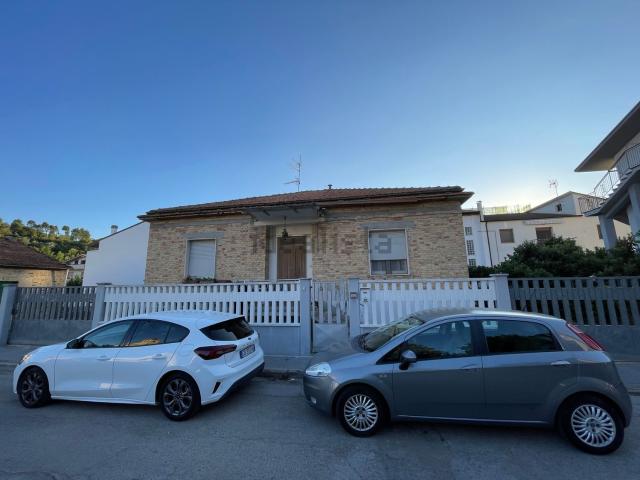 Casa in vendita a Manoppello, Abruzzo