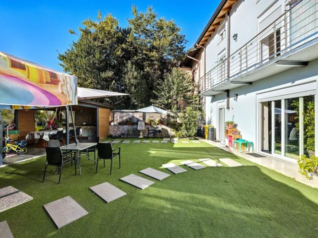 Casa in vendita a Santa Maria Maddalena, Varese