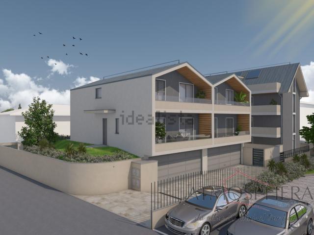 Casa in vendita a Tradate, Lombardia