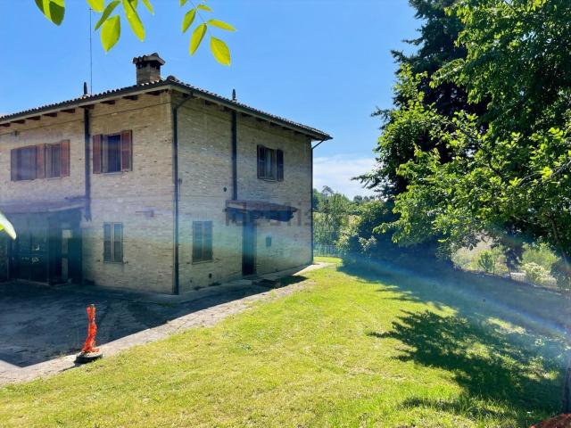 Casa in vendita a Urbino, Pesaro e Urbino