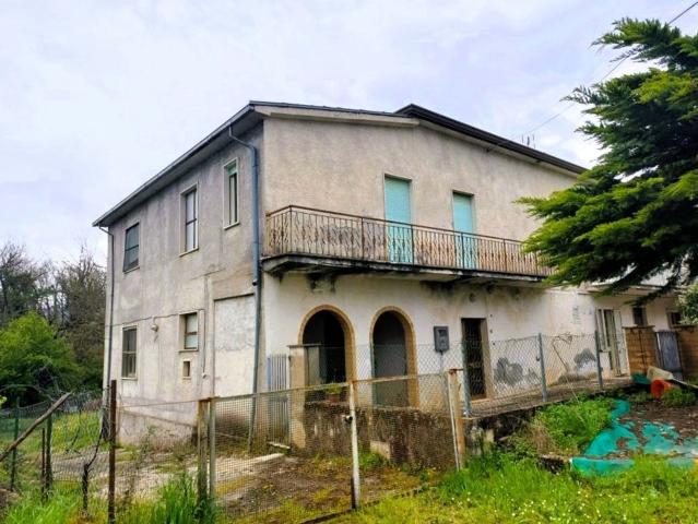Casa in vendita a Posta Fibreno, Lazio