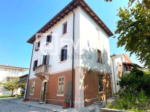 Casa in vendita a Reana Del Roiale, Friuli-Venezia Giulia