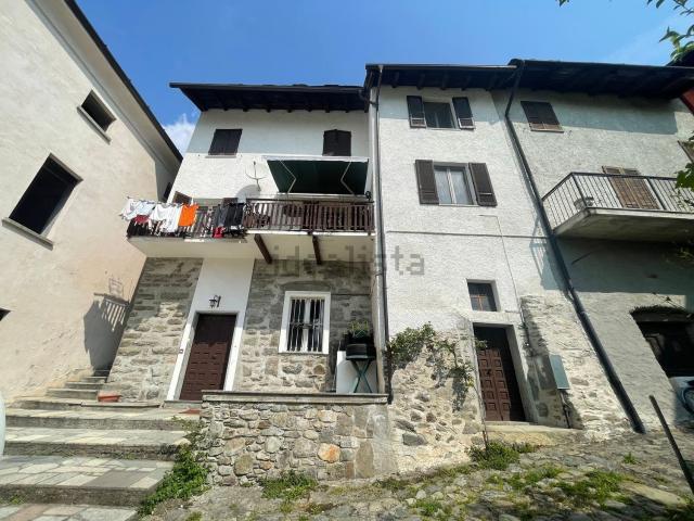 Casa in vendita a Ardenno, Lombardia