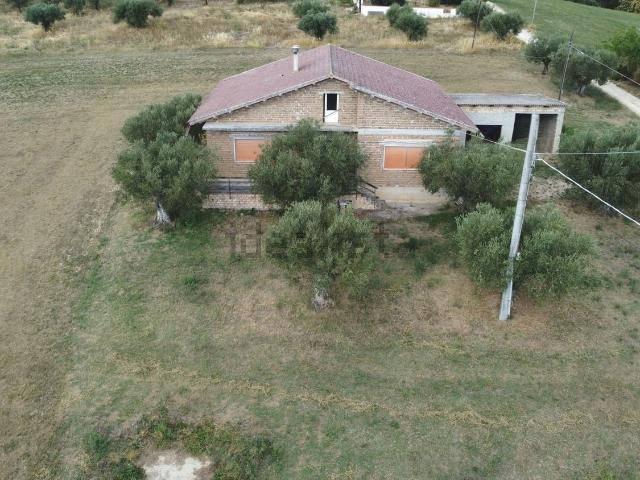 Casa in vendita a Catignano, Abruzzo