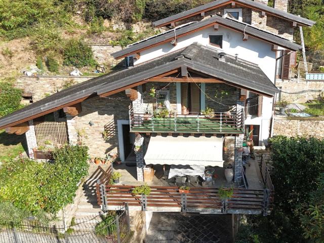 Casa in vendita a Ungiasca, Cossogno