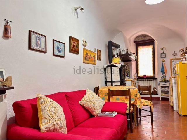 Casa in vendita a Pieve Di Teco, Liguria
