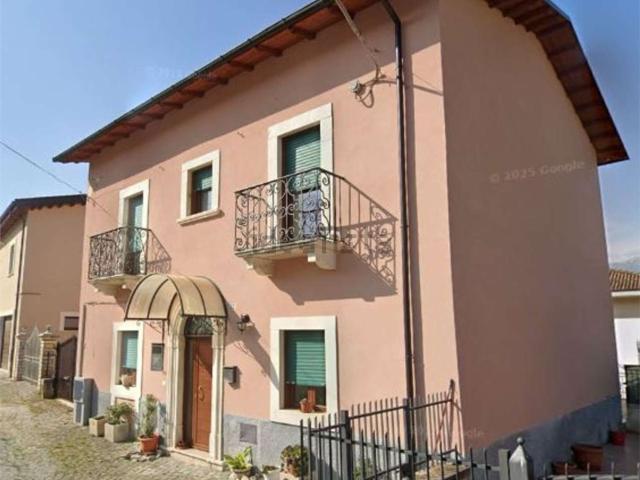 Casa in vendita a Poggio Picenze, Abruzzo