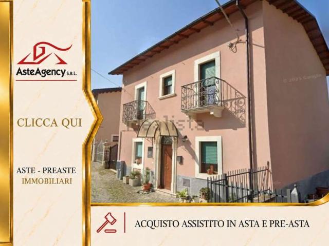 Casa in vendita a Poggio Picenze, L'Aquila