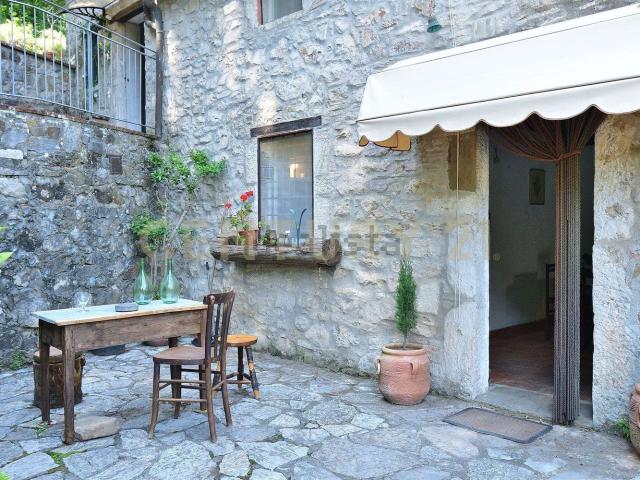 Casa in vendita a Bagni Di Lucca Ponte, Toscana