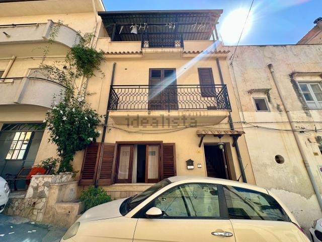 Casa in vendita a Borgetto, Sicilia