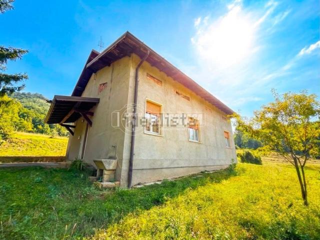 Casa in vendita a Foresto Sparso, Lombardia