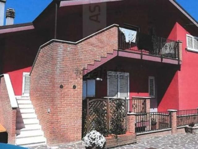 Casa in vendita a Ortona, Abruzzo
