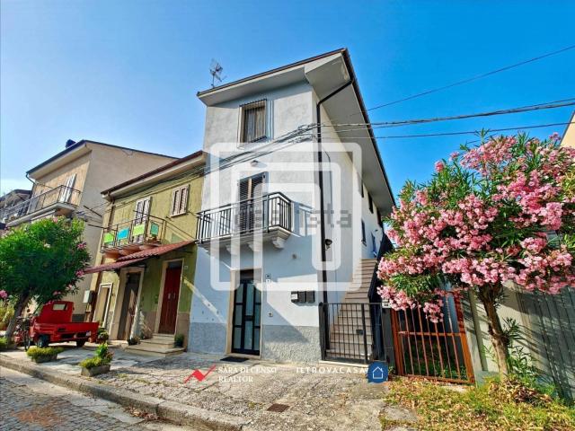 Casa in vendita a Raiano, L'Aquila