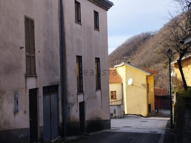 Casa in vendita a San Biagio Saracinisco, Lazio