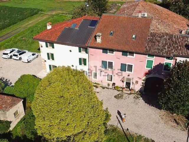 Casa in vendita a Sud-Est, Brenzone