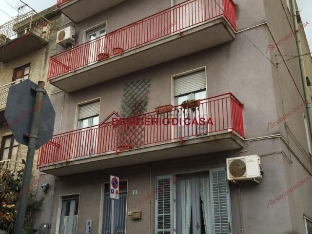 Casa in vendita a Montemaggiore Belsito, Sicilia
