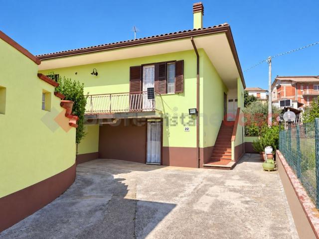 Casa in vendita a Monte San Marino, Alatri