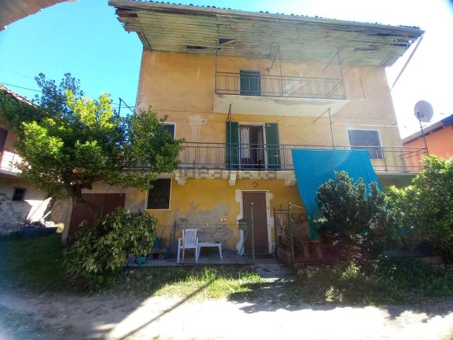 Casa in vendita a Arbora, Bogogno