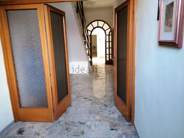 Casa in vendita a Centro storico, Marche