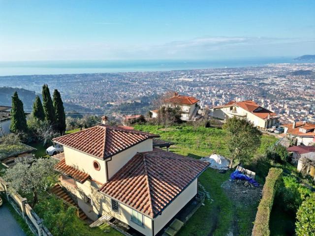 Casa in vendita a San Carlo, Marina Di Massa