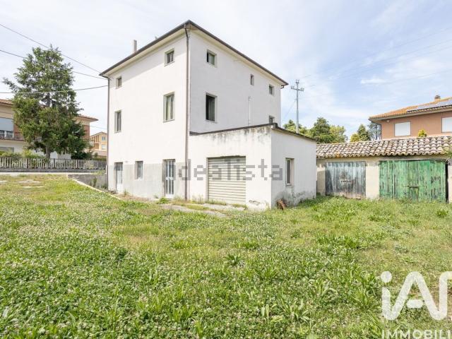 Casa in vendita a Marche, Macerata