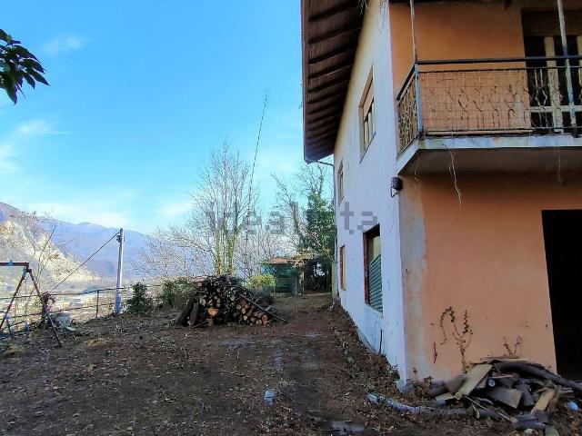 Casa in vendita a Santa Maria, Piemonte