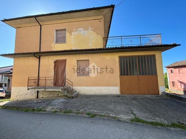 Casa in vendita a Montù Beccaria, Lombardia