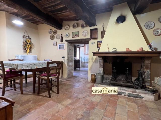 Casa in vendita a Monterolo, Pergola