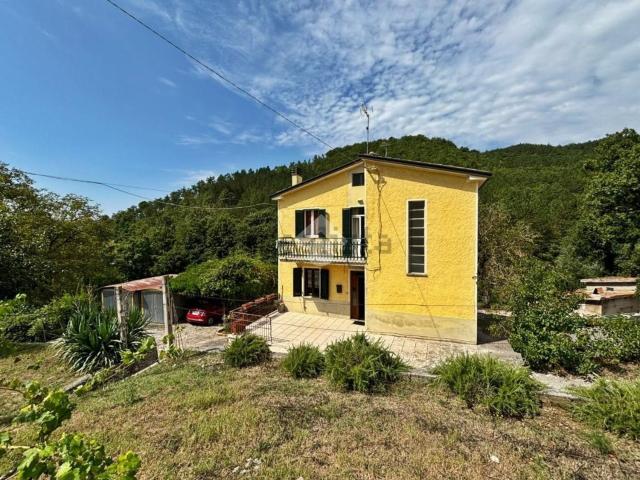 Casa in vendita a Valfabbrica, Umbria