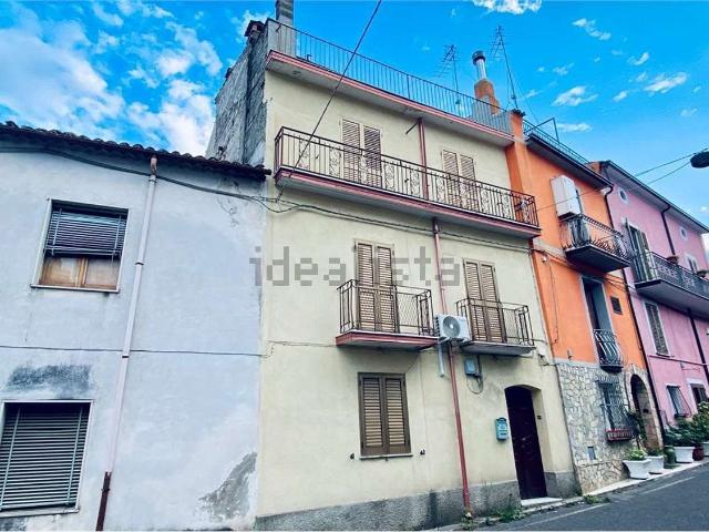 Casa in vendita a Calabria, Cosenza