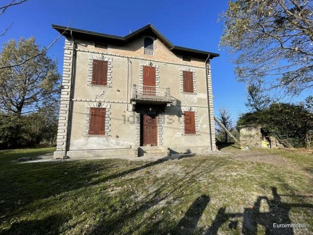 Casa in vendita a Traversetolo, Reggio Emilia