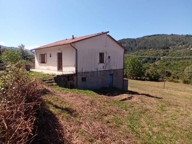 Casa in vendita a Vigneta, Casola in Lunigiana
