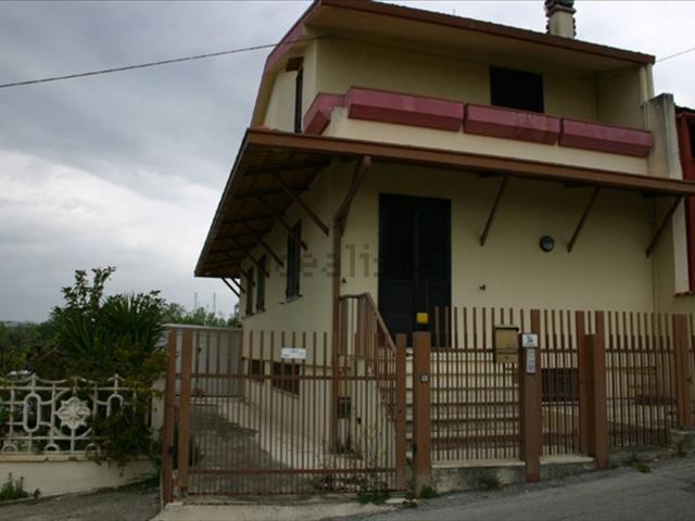 Casa in vendita a Chieti, Abruzzo