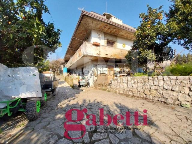 Casa in vendita a Baia E Latina, Campania